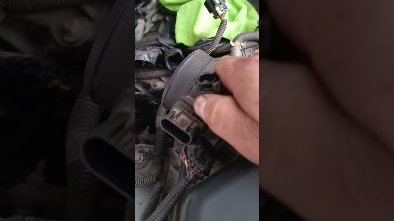 Suzuki xl7 2008 cambio de manguera de calefacción y explicando algunas cositas
