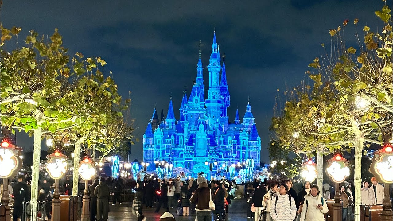Throwback: Disneyland Shanghai Parades