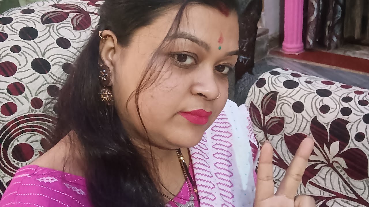 Radhe radhe 🙏🙏 hlo friends ye dekho dono behan kya kr rhi h #jldi se dekhiye like and subscribe kre 
