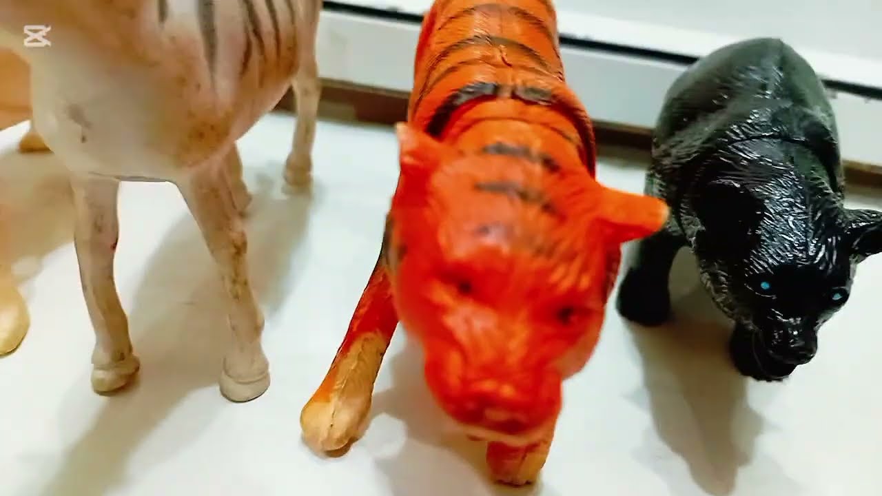 Learn Animal Names & Sounds 🐻🦛🦌 | Fun Educational Video for Kids 