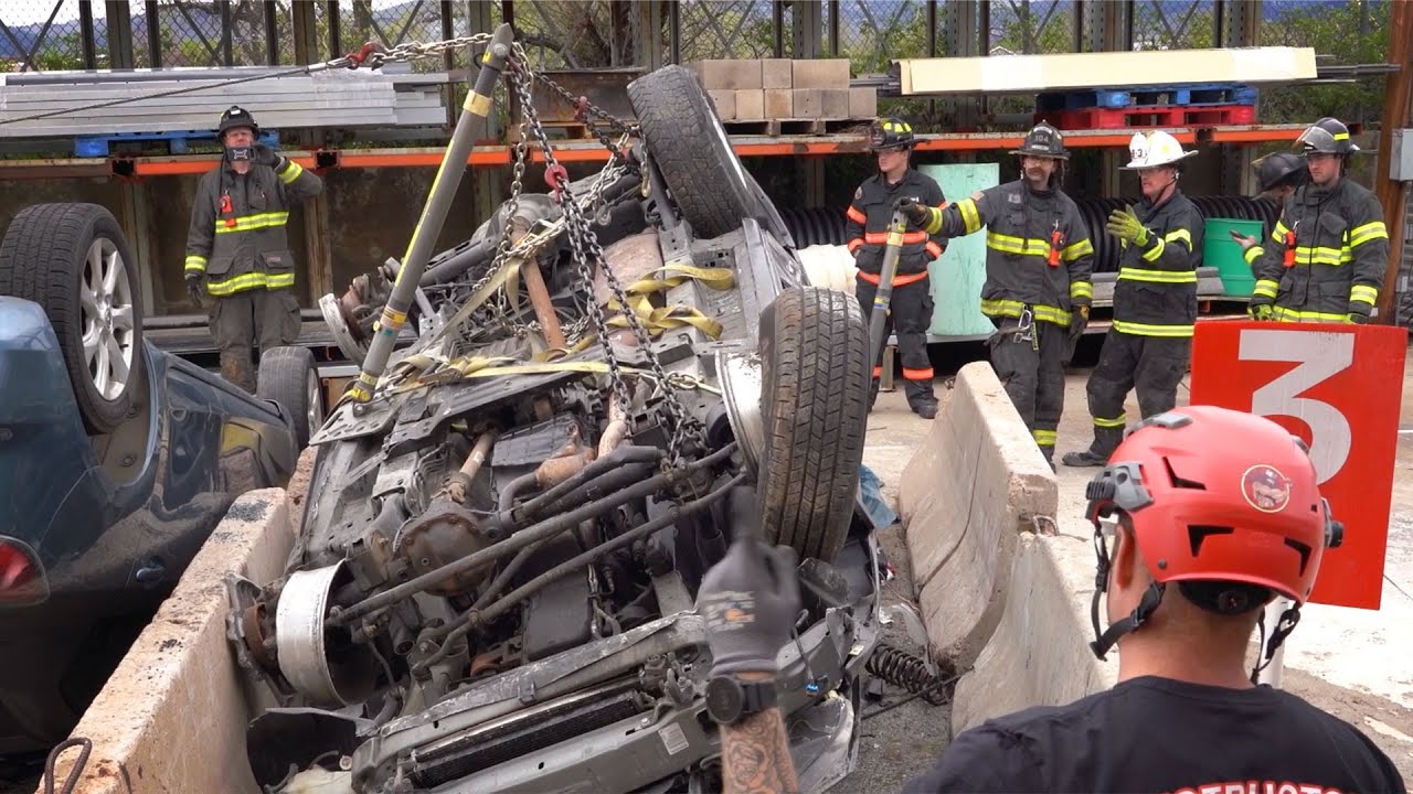 Vehicle Extrication Firefighter Training | Triangular Lift System Using Paratech Struts