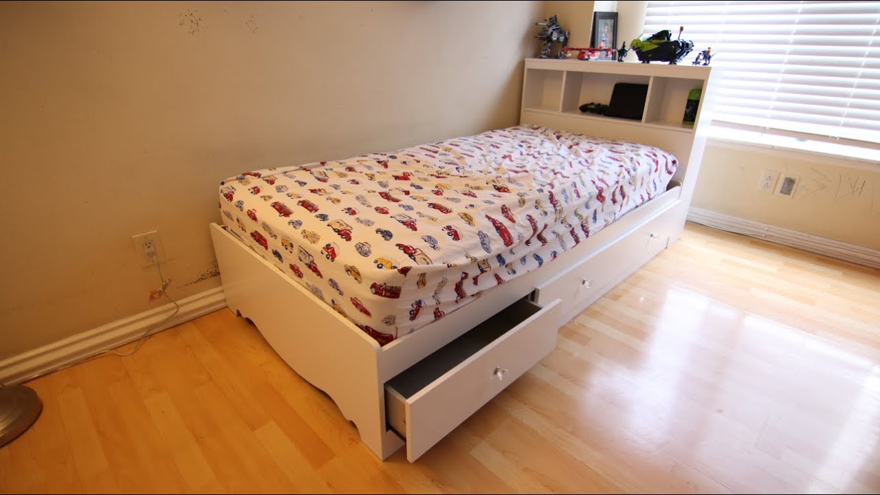 South Shore Crystal Mates + Headboard Twin Bed Pure White | Assembly