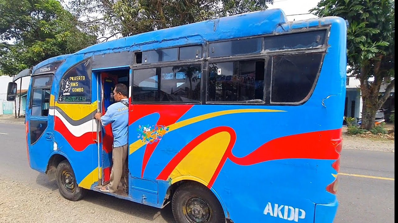 menolak punah...naik microbus trayek Purwokerto- Gombong