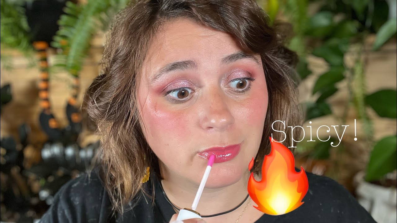 Using the Eyescream Beauty Box:                       🎀October 2024