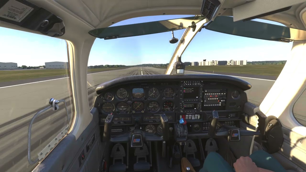 Piper PA28 landing at Leeds Bradford Airport | Microsoft ￼Flight Simulator
