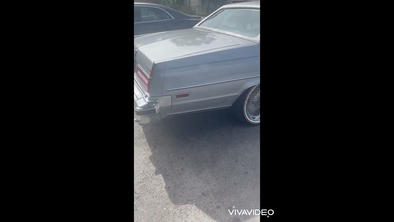 1977 Oldsmobile 98 regency daytons vogue tyre