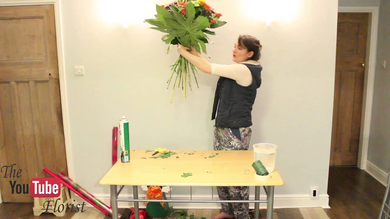 How To Make An Aqua Bouquet