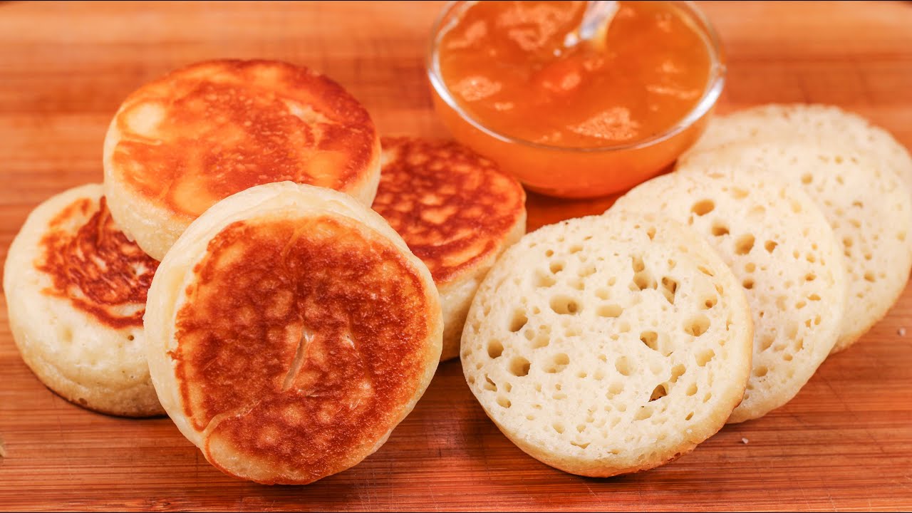 How to Make Sourdough Discard Crumpets