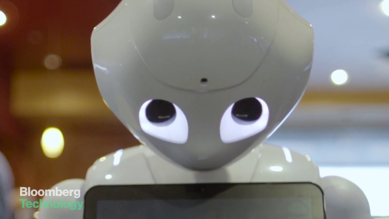 Japanese Robot 'Pepper' Has Arrived in the U.S. (to Sell You Beer)