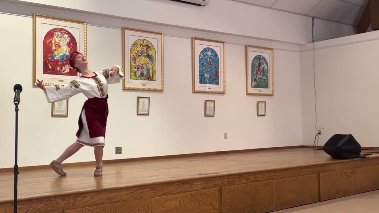 Ukrainian folk dance Hutsulka solo/ Українській гуцульській танець соло