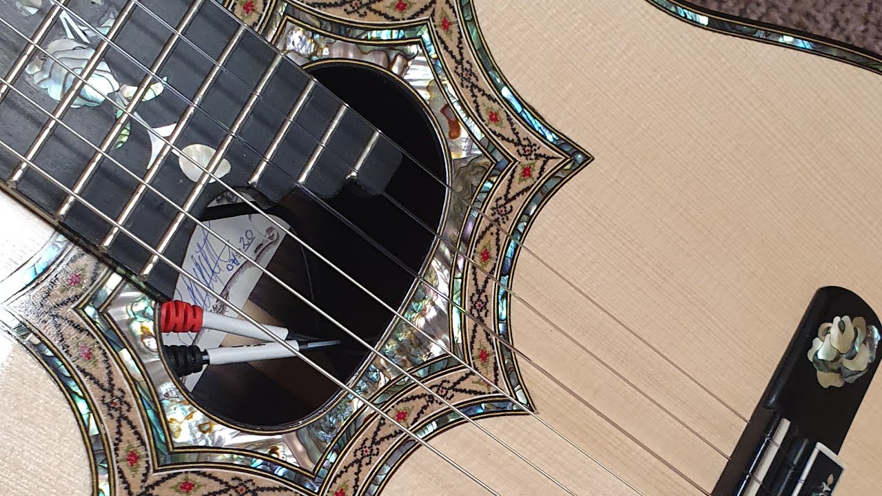 El Libro Por Excelencia (TUTORIAL) Requinto _Joel Somoza.