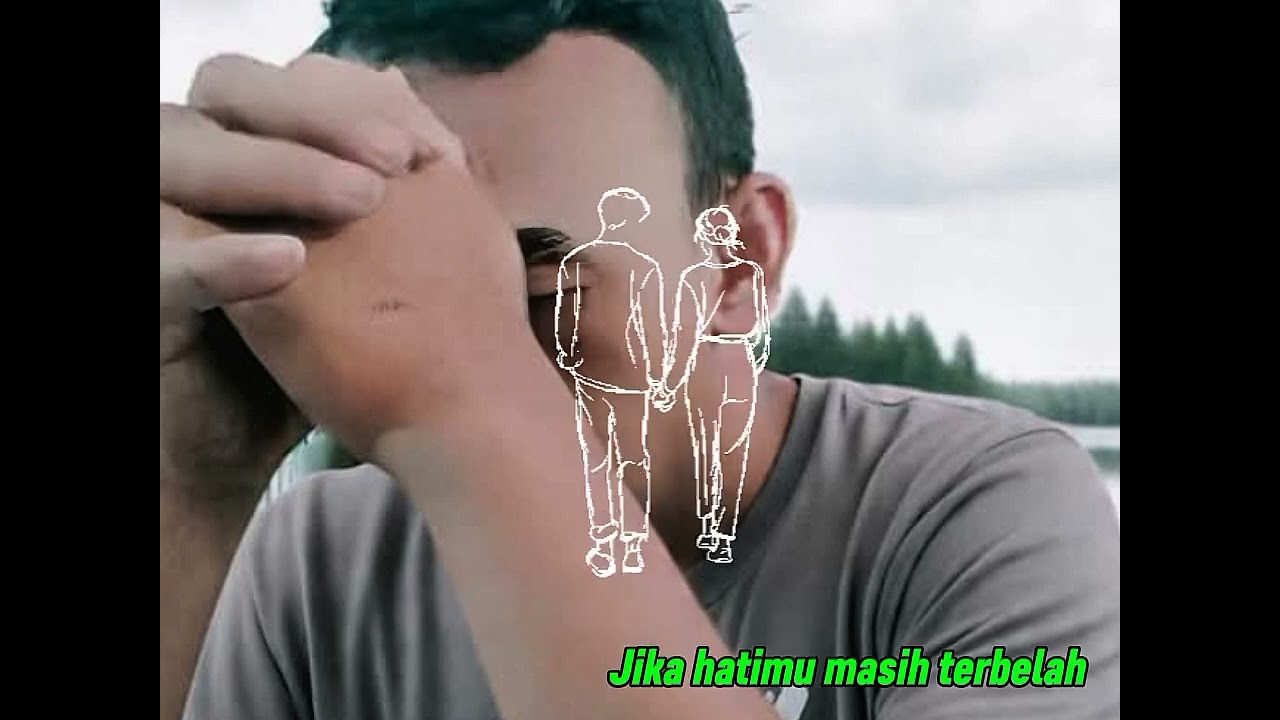 DIA ATAU AKU ==kisah cinta segi tiga @StevCha-1Re3