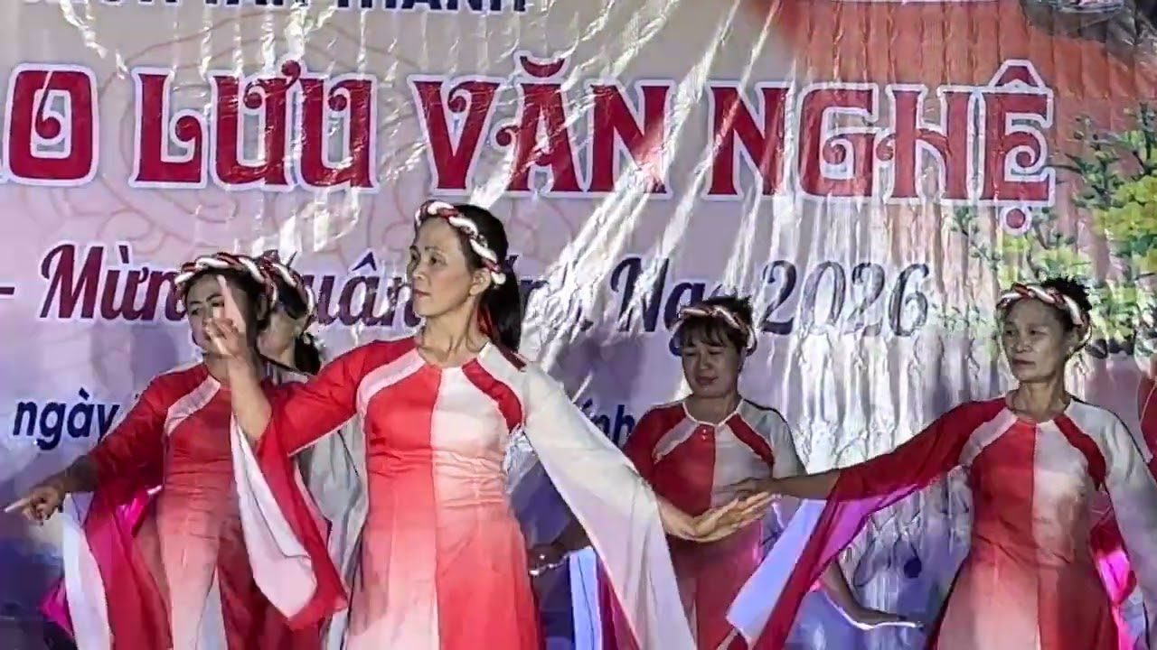 Tiết mục dân vũ NGỒI TỰA MẠN THUYỀN cực cháy