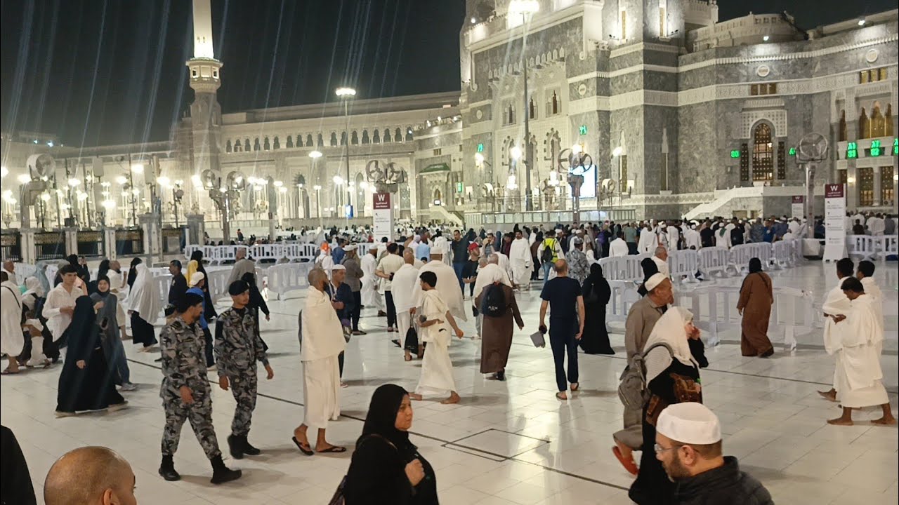 February 2, 2026 Alhamdulillah ji Makka haram Mein fajar Ki Azan Sone bahut pyari awaaz mein
