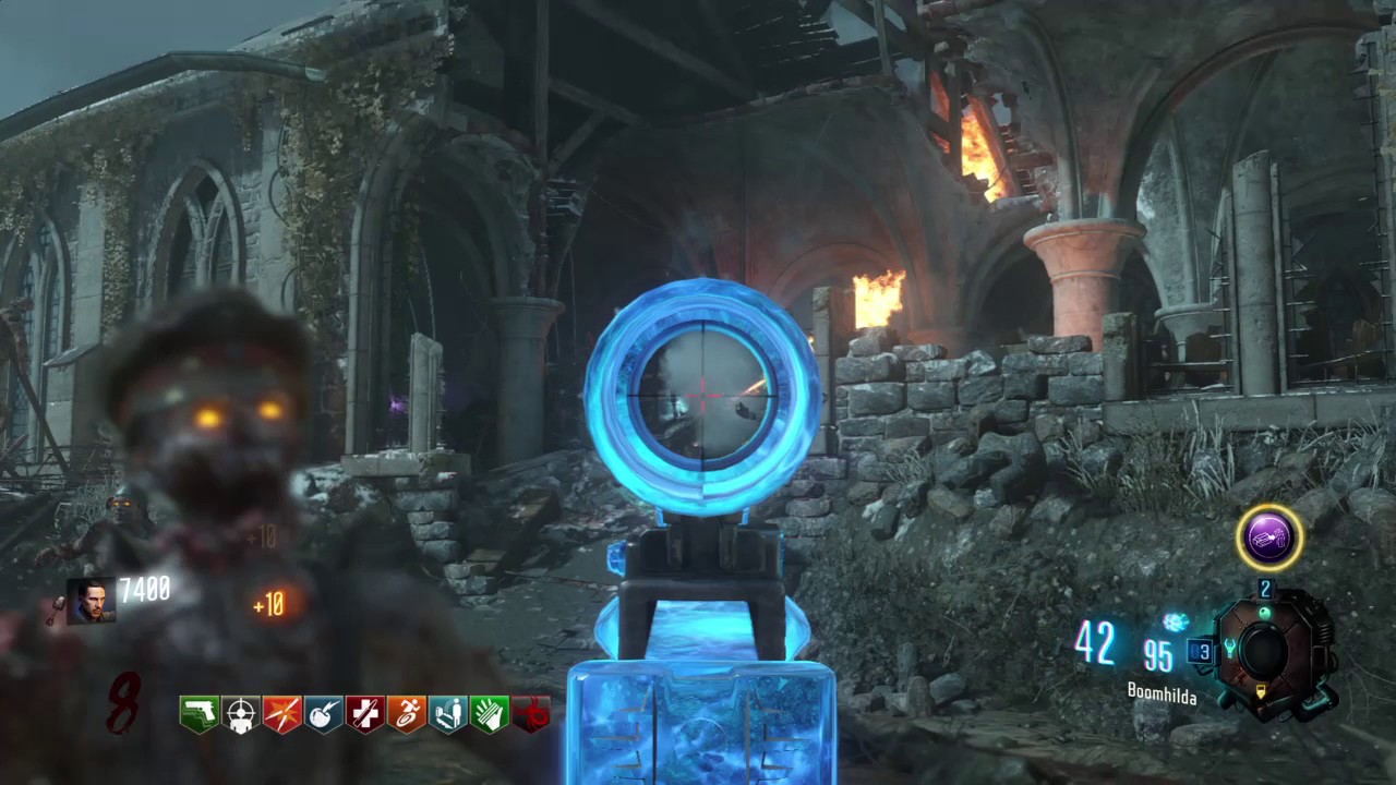 Panzer Soldat grabs zombie? (Black Ops 3 Origins)
