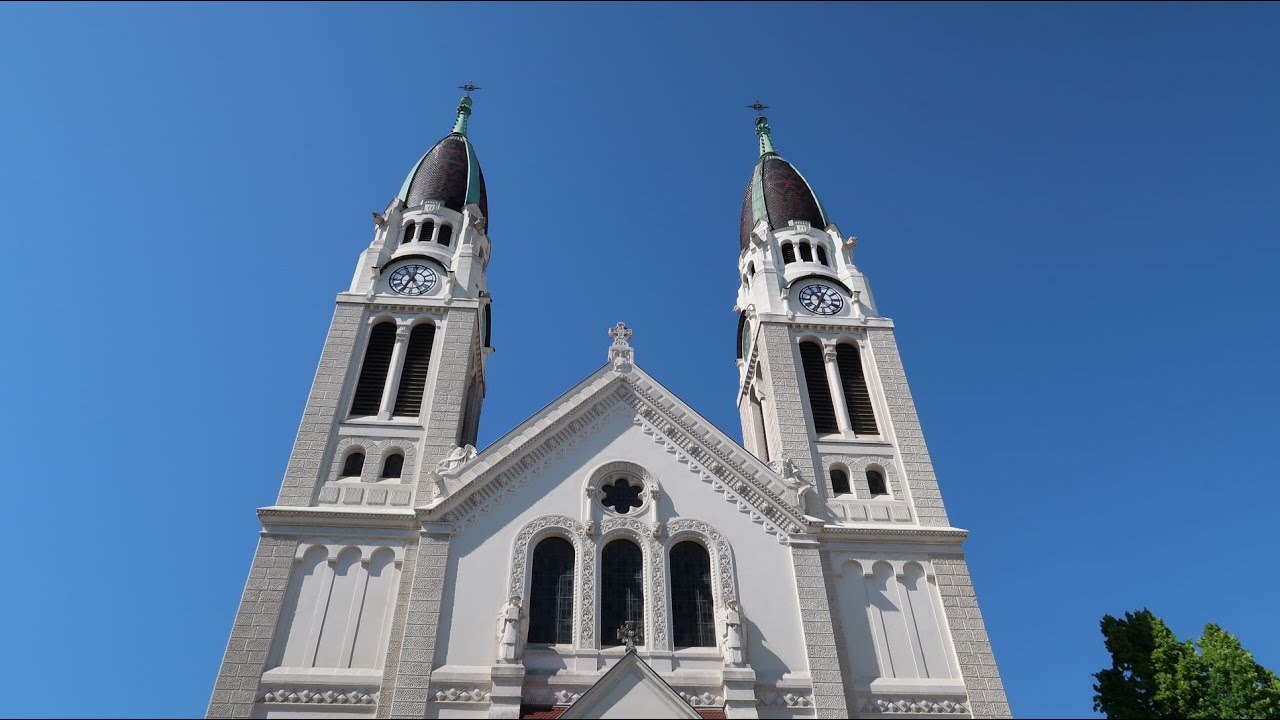 Wien (Neu Simmering) Einzelläuten&Classicum der Pfarrkirche zur unbefleckten Empfängnis am Enkplatz