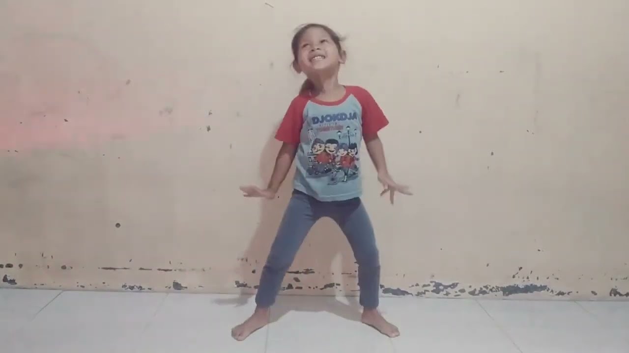 TIKTOK LATHI CHALLENGE  | Zahra Dance | Dunia Zahra & Nayla
