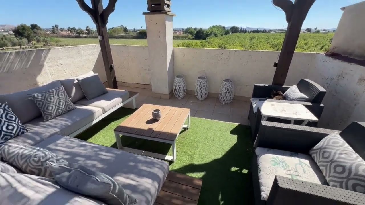 ​Beautiful 3-bedroom village house with a patio in San Fulgencio, Alicante