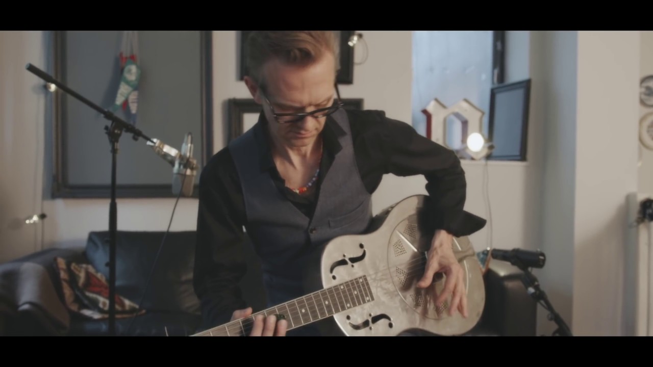 Waterloo, from the album Brødløs (hubromusic.com) 2018
