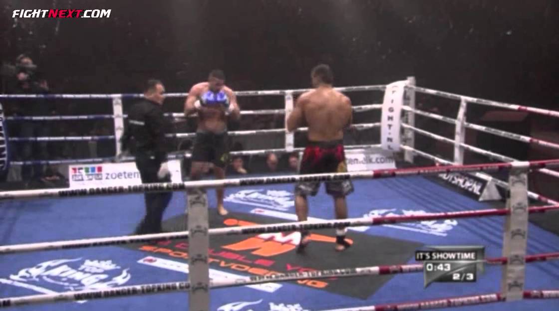 Mourad Bouzidi vs Sahak Parparyan - Its Showtime 53.mp4
