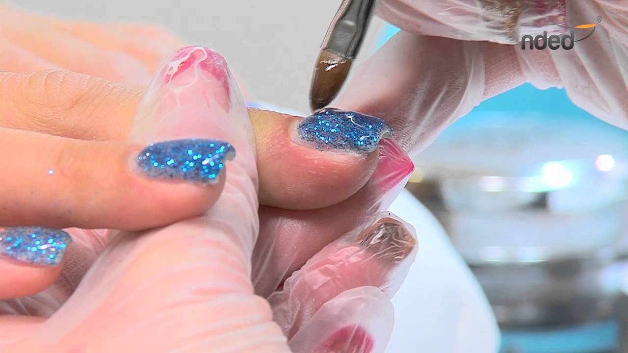 Nail Art y Diseño de Uñas con Gel Color Vylet-Nails Revolution | nded.es