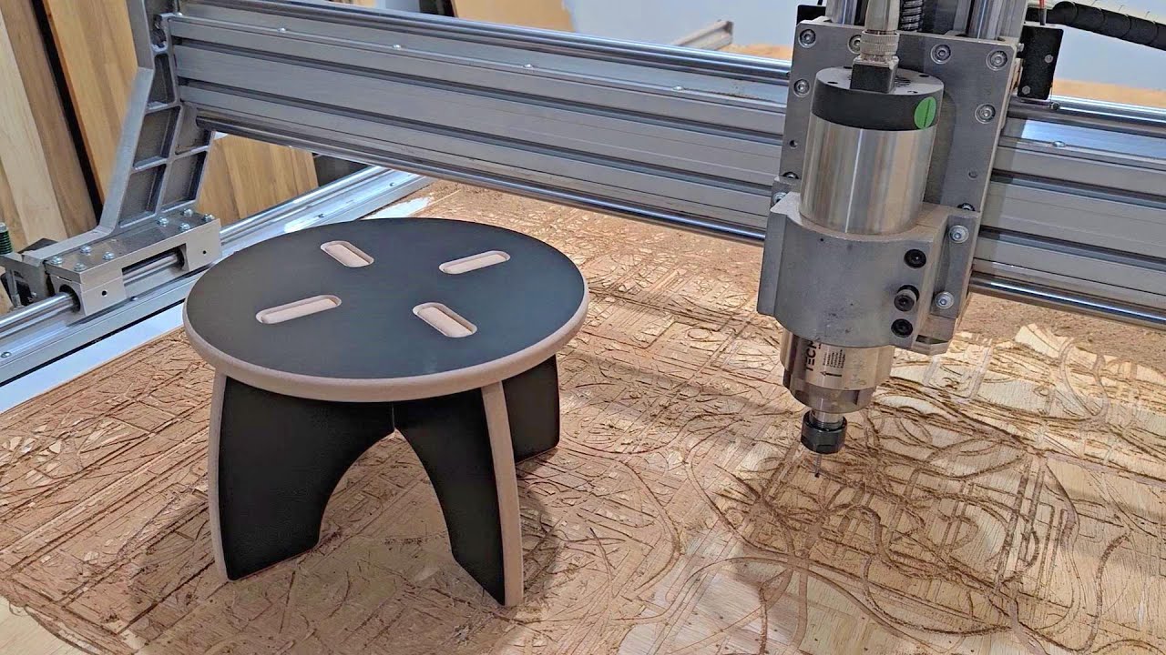 Banco de MDF com encaixes feito na Router CNC