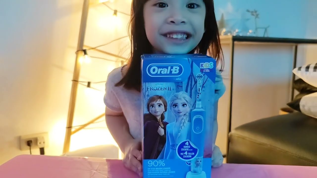 Oral-B Kids Disney Frozen 2 Rechargeable Toothbrush