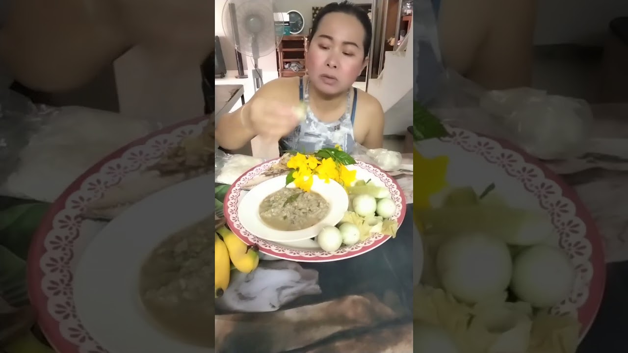 #ป่นปลาทูกับดอกไม้หอมๆๆแช่บๆๆคะ