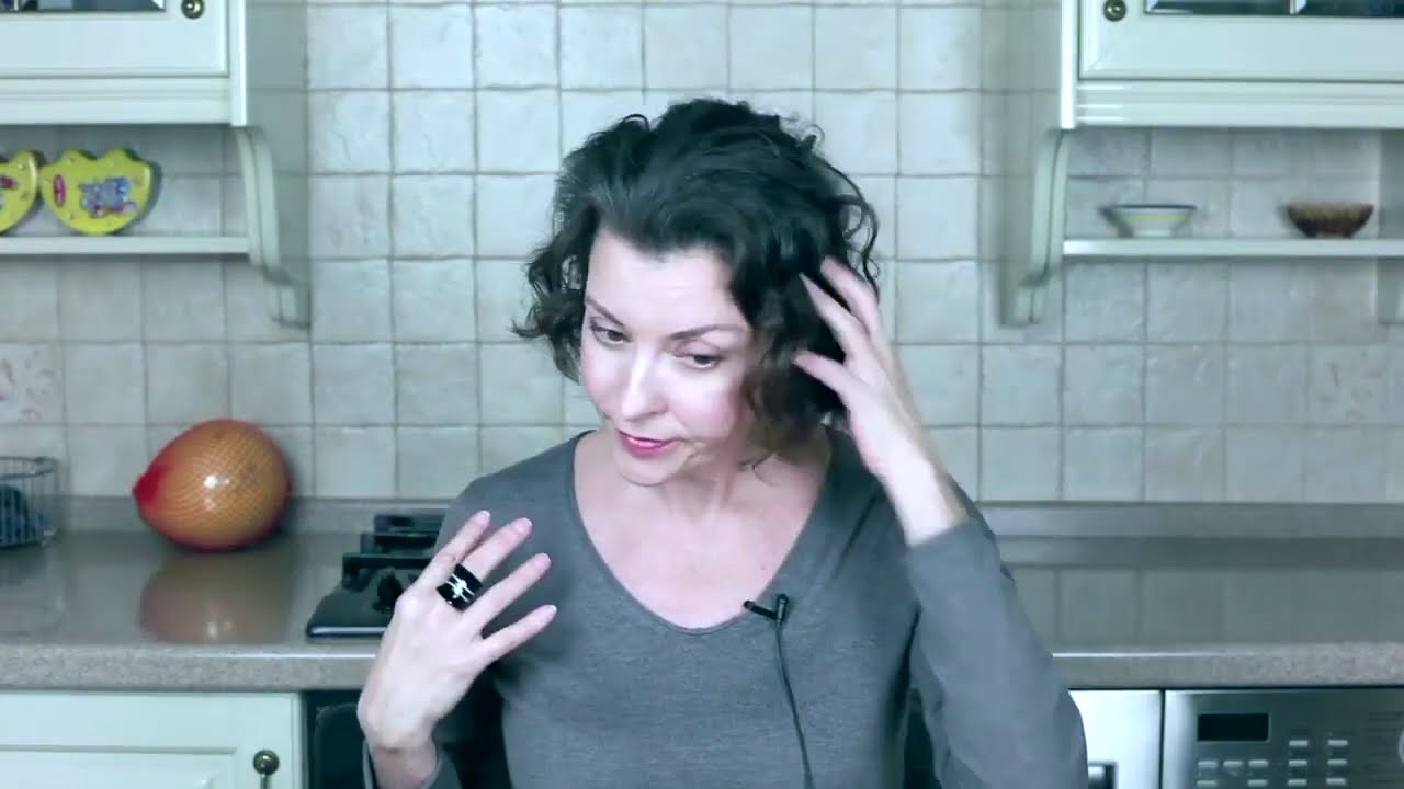 НЕБРЕЖНЫЕ ЛОКОНЫ КРИВЫМИ РУЧКАМИ ЗА 3 МИН.