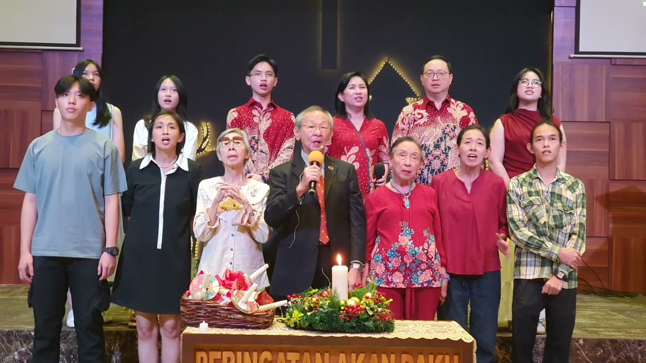 Pujian Natal oleh Keluarga Besar Nuh