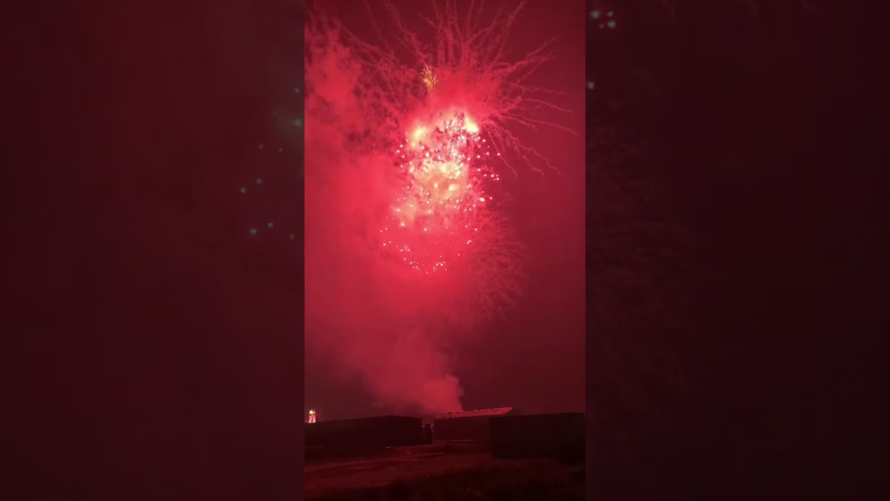 Pháo phun hoa đón tết năm 2026 tại phủ lý  nay tỉnh ninh bình