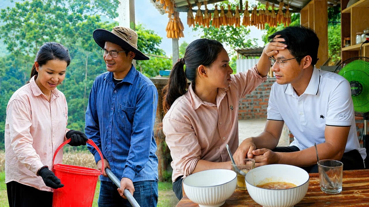Spending a peaceful day planting corn on the farm, To&agrave;n and Diễm heal their hearts.