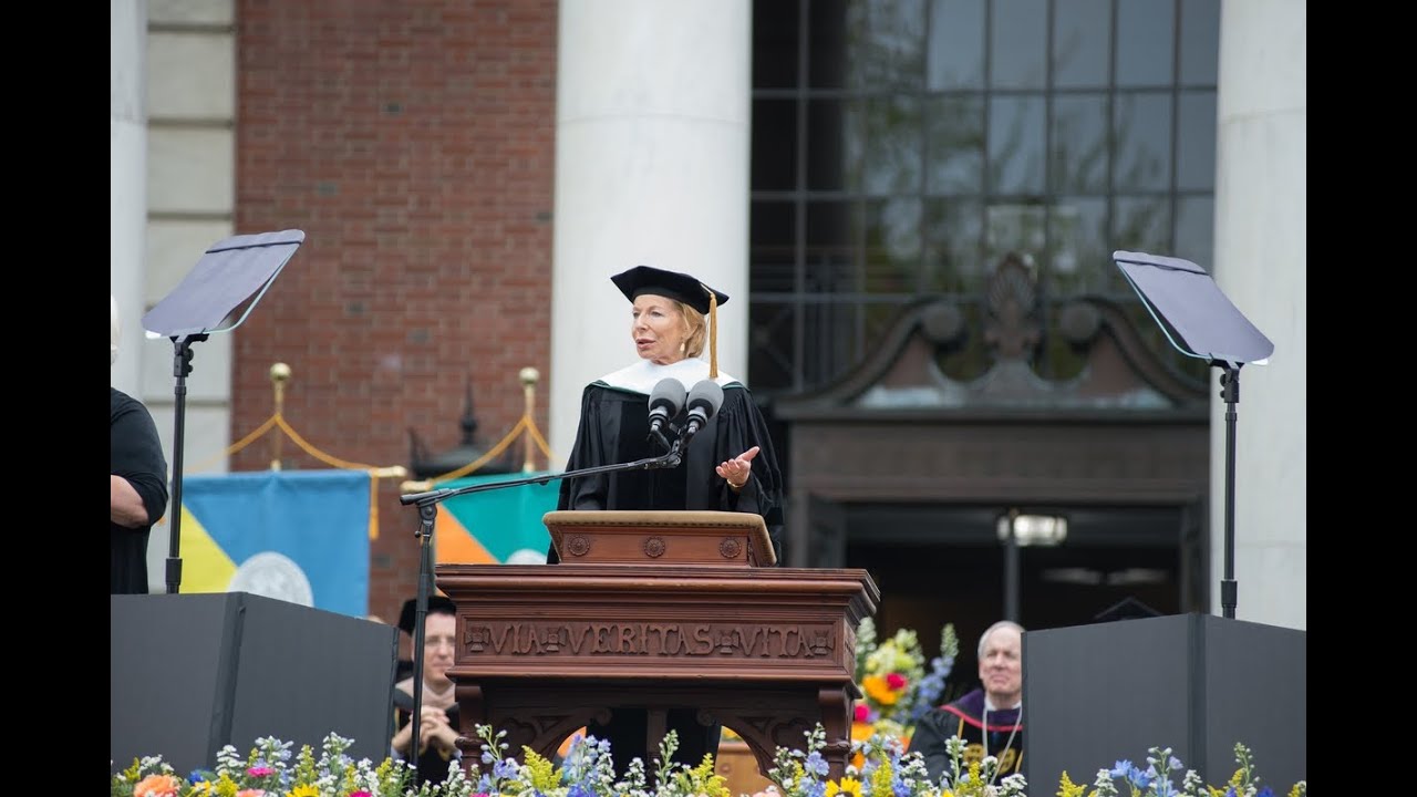 Gail Sheehy Urges Class of 2016: ‘Dare to Care’