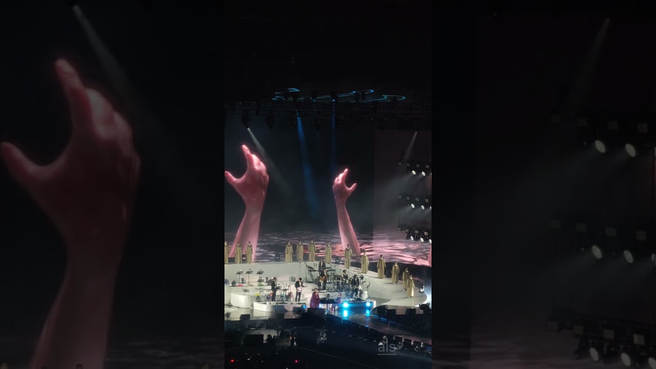Nyawa Dan Harapan - Raisa X Isyana | Raisa Live In Concert Gelora Bung Karno Jakarta 250223