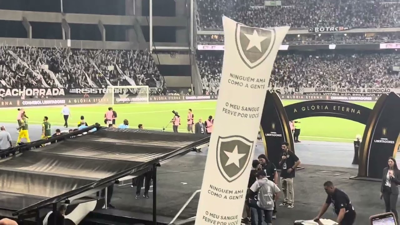 FESTA E MOSAICO DO BRASIL DE GOLEADA HISTÓRICA DE SEMIFINAL DA LIBERTADORES DE BOTAFOGO 5X0 PENÃROL