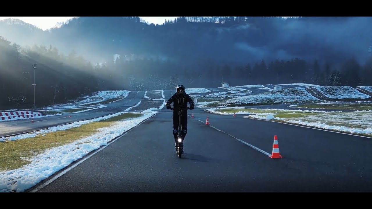 Električni skiro Robbo TIGER 10 GT - 2x1400W predstavitev