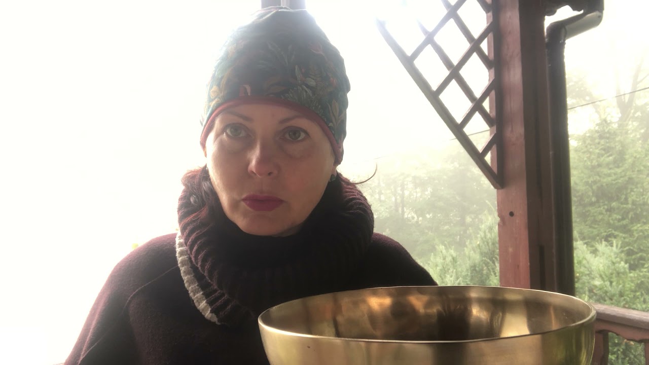 Trzy #kamertony i trzy #misytybetańskie na tle mgły