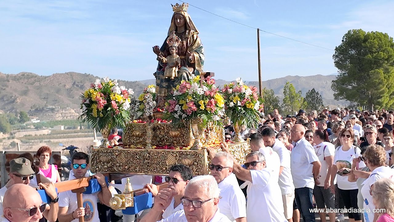 La Virgen del Oro, patrona de Abarán, regresa en romería a su santuario de la sierra