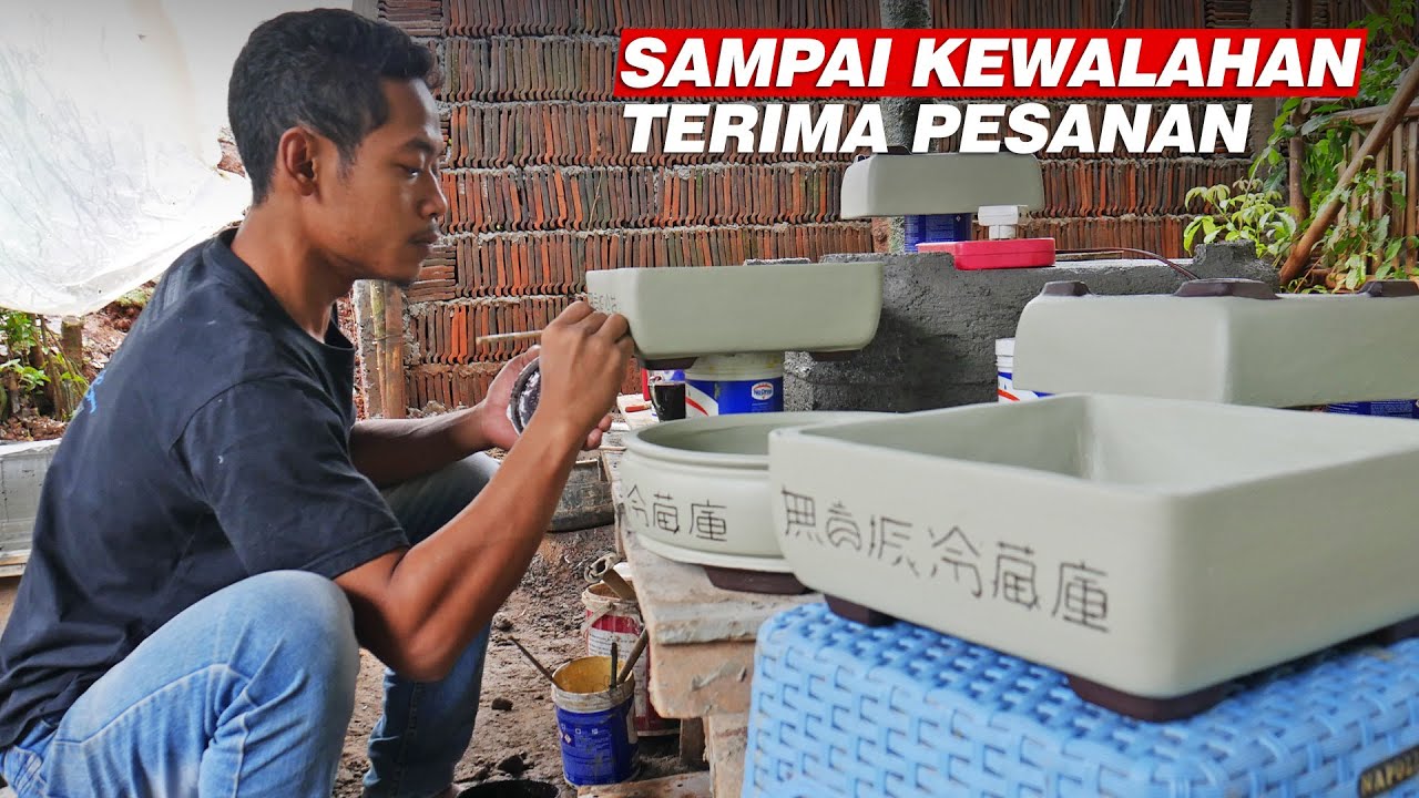 Proses Pembuatan Pot Bonsai Karya Dani yang Pelangganya dari Berbagai Daerah