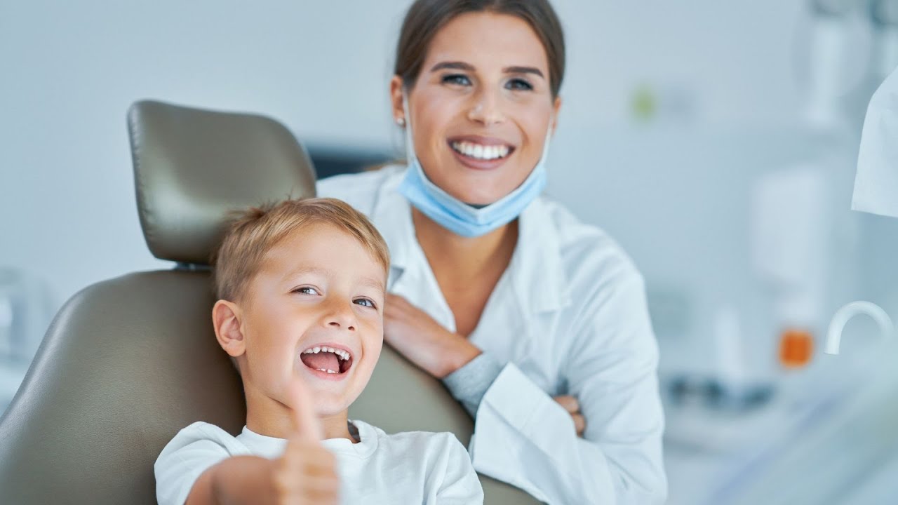 Découvrez les avantages des implants dentaires - Vous envisagez de remplacer vos dents ?
