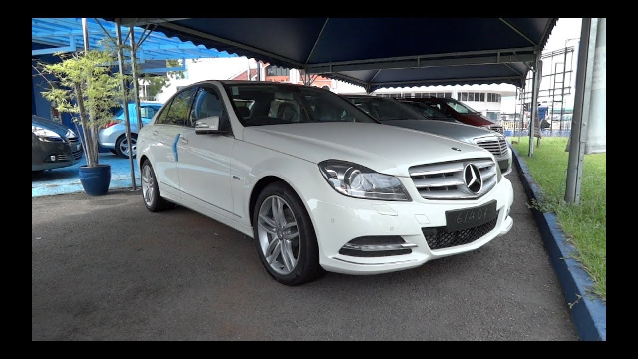 2012 Mercedes-Benz C 250 CGI Start-Up and Full Vehicle Tour