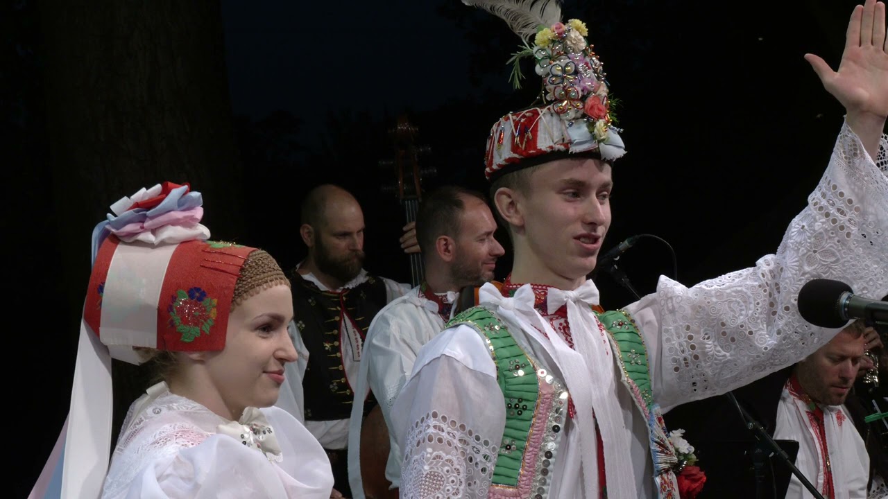 TVRDONICE-68.mezinárodní festival PODLUŽÍ V PÍSNI A TANCI-soutěž v tancích hošije a vrtěná (2.)