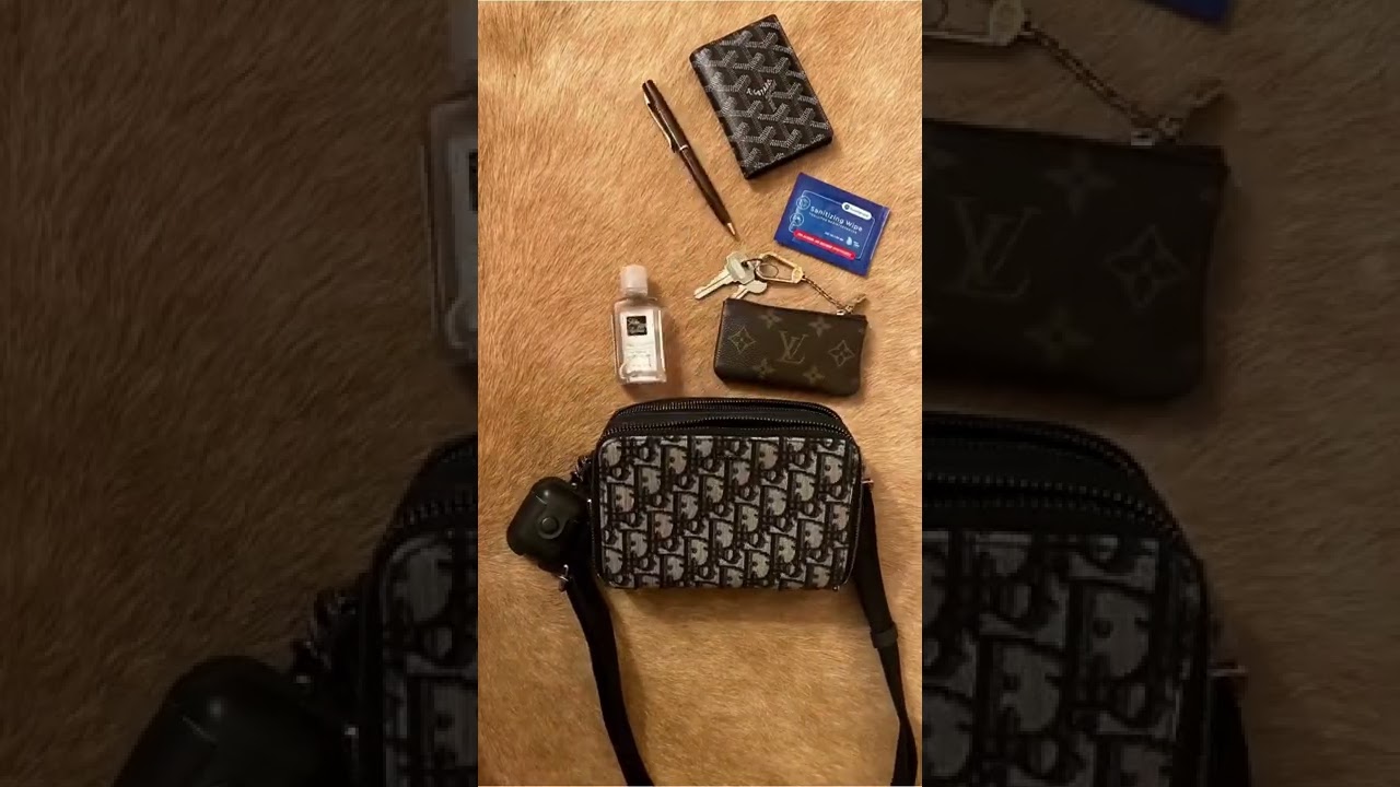 What fit&rsquo;s inside my Dior &lsquo;Pouch with Shoulder Strap&rsquo; bag #whatsinmybag #luxury #designerbag #dior
