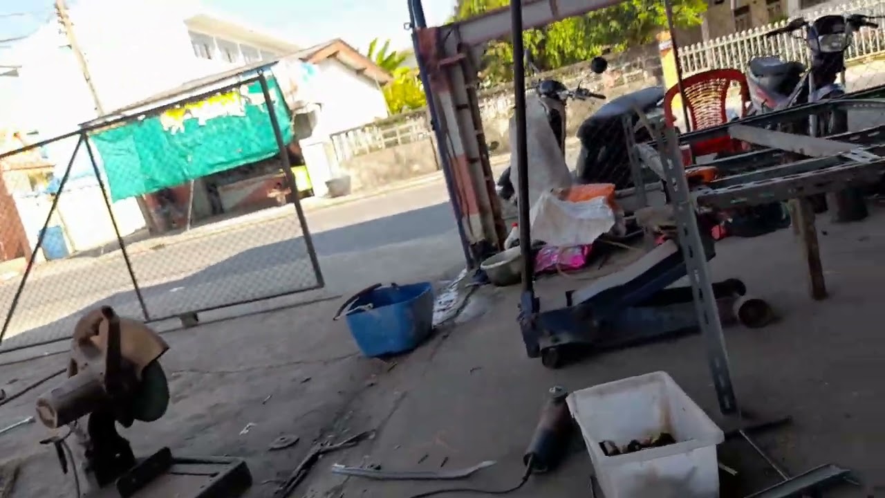 มาทำบ้านสามล้อต่อวันที่ 3ของวันนี้