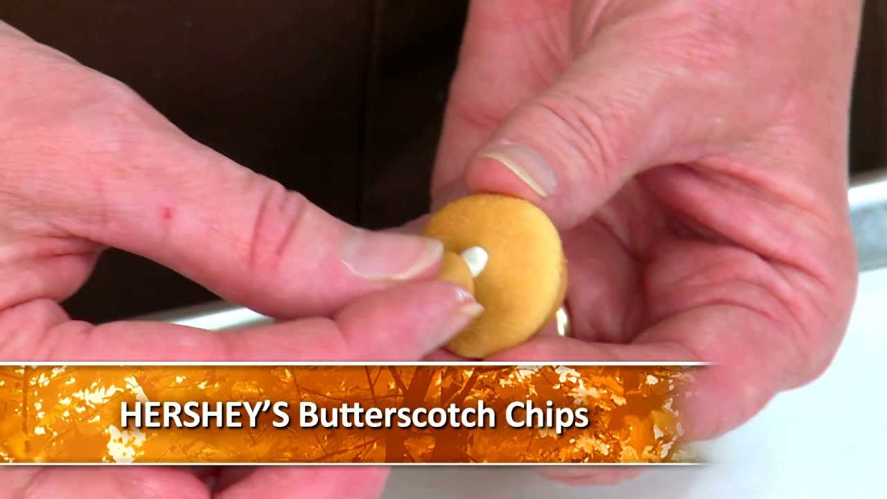 HERSHEY'S Halloween Recipes and Crafts - KISSES Acorn Treats