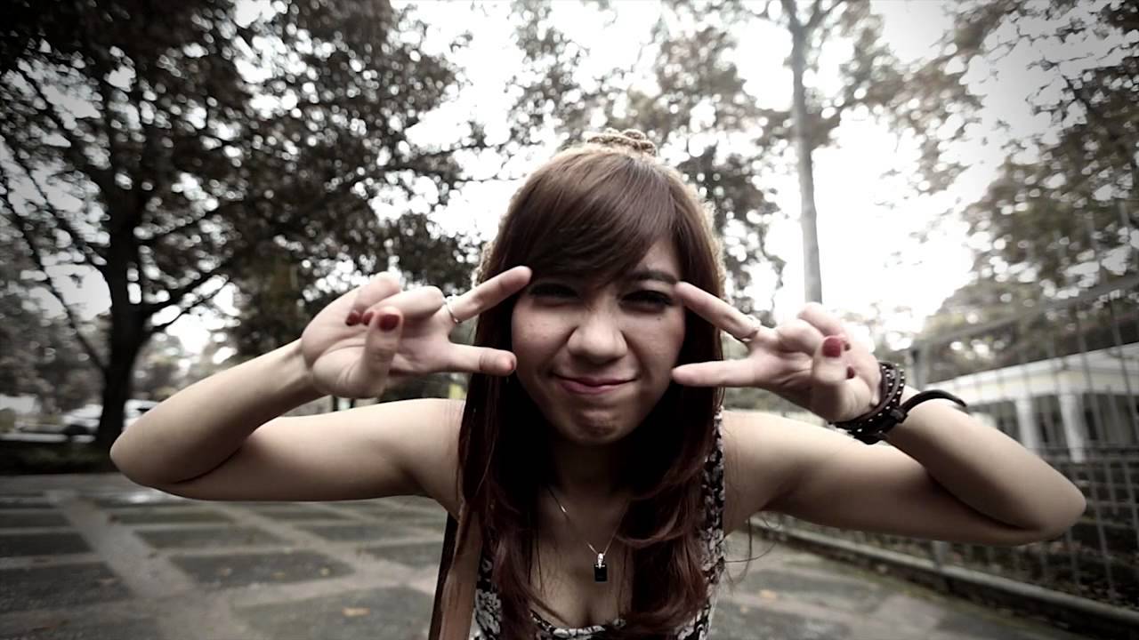 Still Virgin - Alasan Aku Tersenyum [Official Music Video]