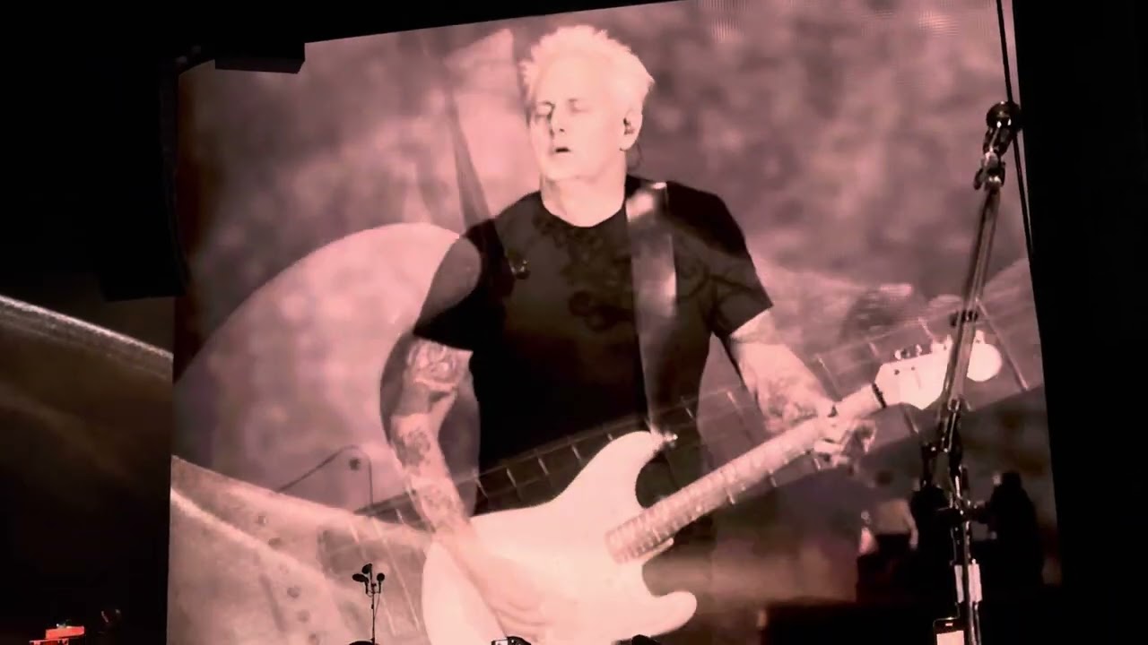 Pearl Jam - Black - Fenway Park Boston 9/17/24