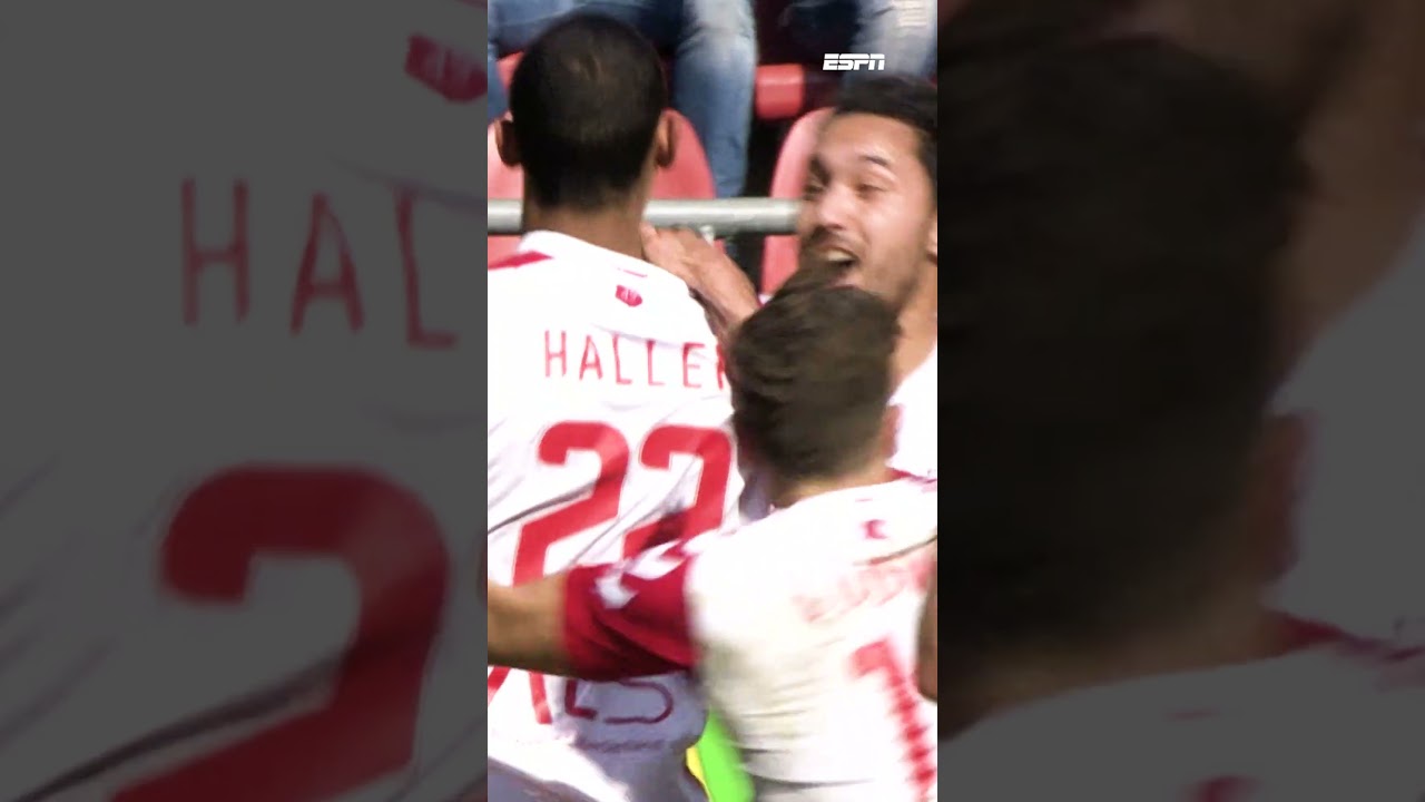 Precies 🔟 jaar geleden: De 𝐢𝐜𝐨𝐧𝐢𝐬𝐜𝐡𝐞 omhaal van Sébastien Haller 🤸‍♂️😱