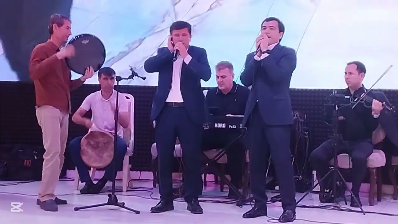 Бо додари азизам ҳунарманди беҳамто Дилшоди Файзулло.Дар базми сартарошон.