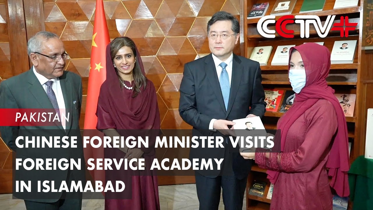 Chinese Foreign Minister Visits Foreign Service Academy in Islamabad